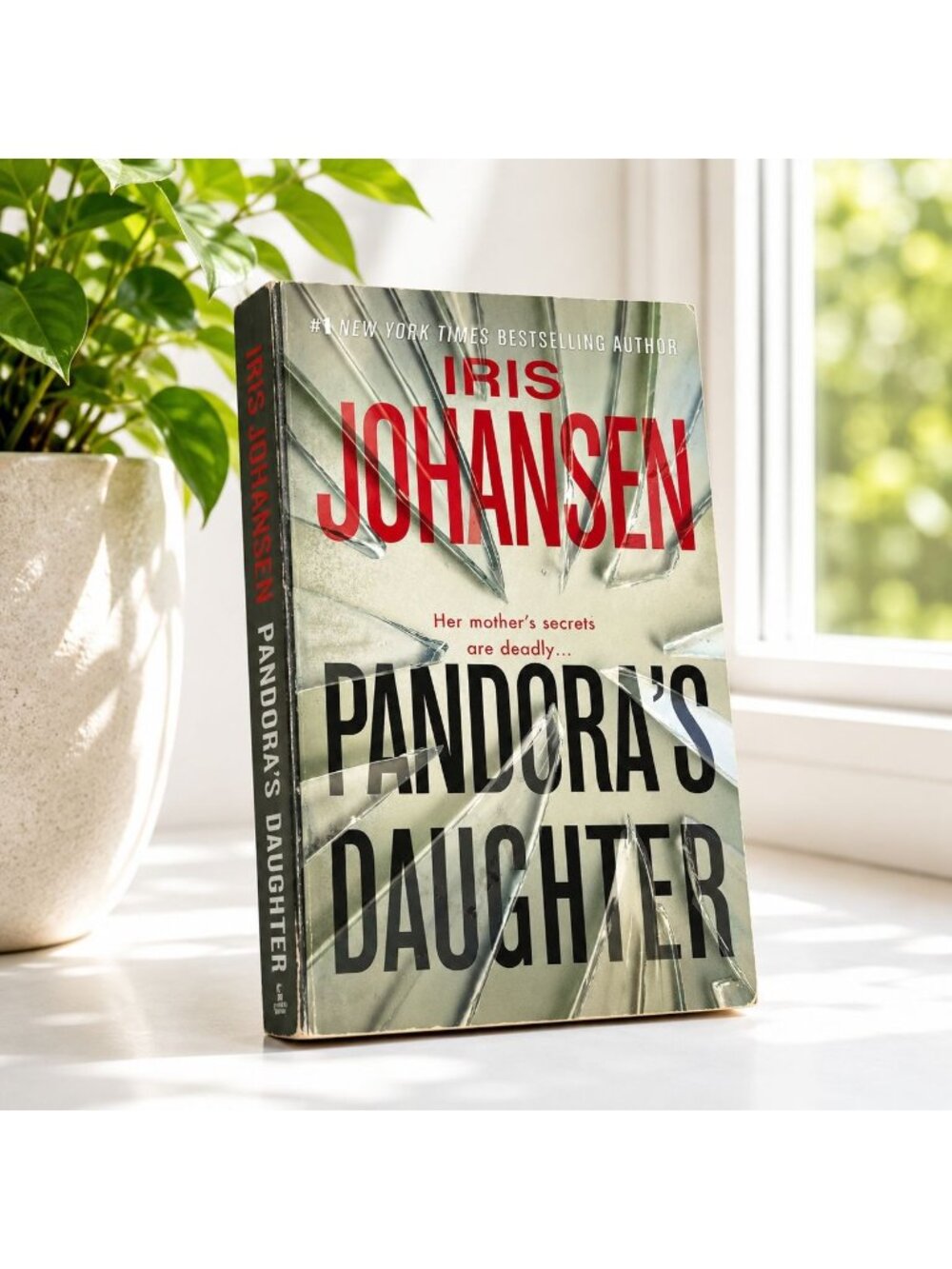 Pandoras Daughter By Iris Johansen Paperback 2008 Vintage Mystery Thriller